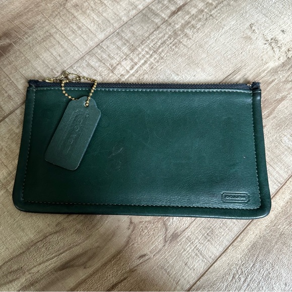 Coach Handbags - Bottle Green Vintage COACH Case makeup money Pouch 7165